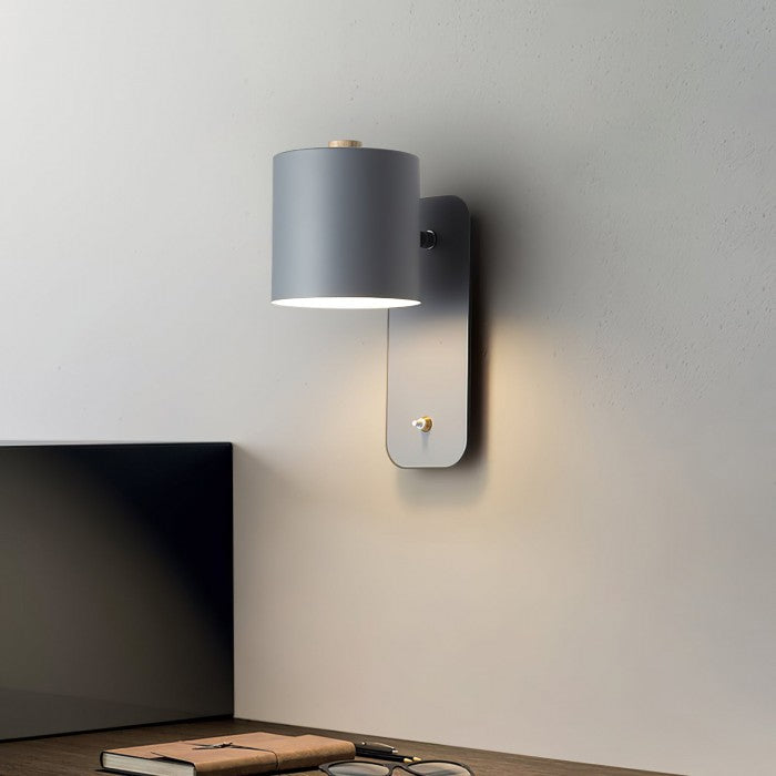 Contemporary Slim LED Wall Lamp - Halri