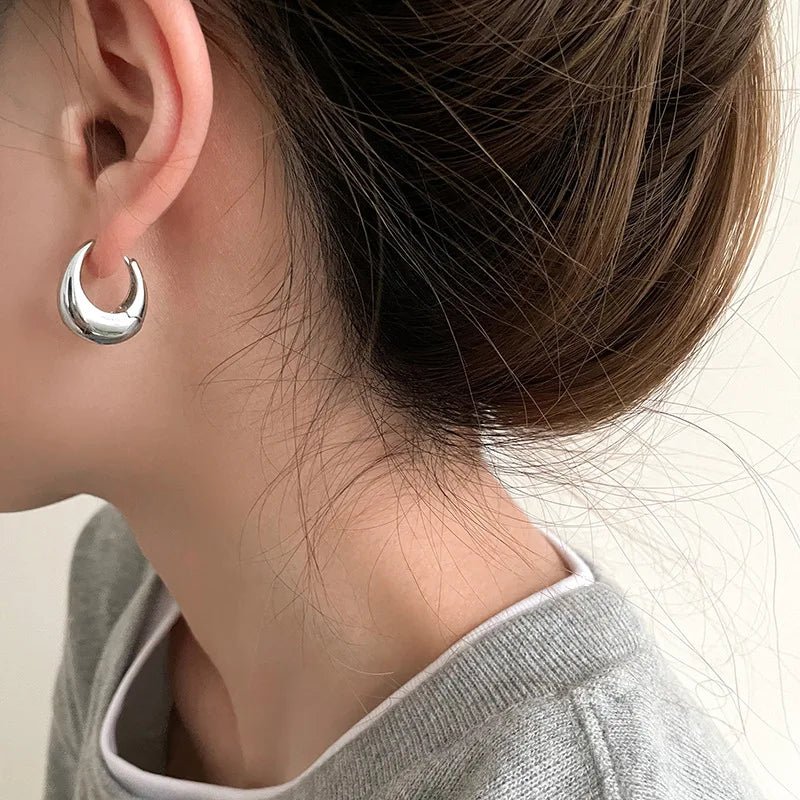 Halri | 925 Sterling Silver Delicate Huggie Earrings - Halri