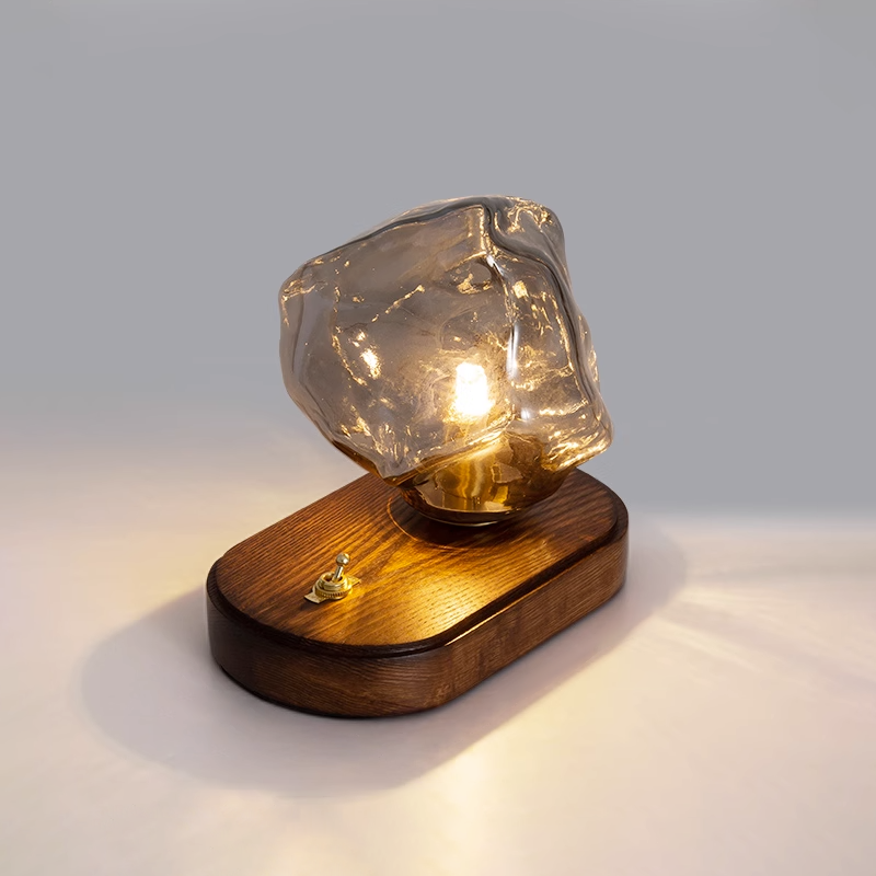 Modern Wireless Table Lamp - Halri