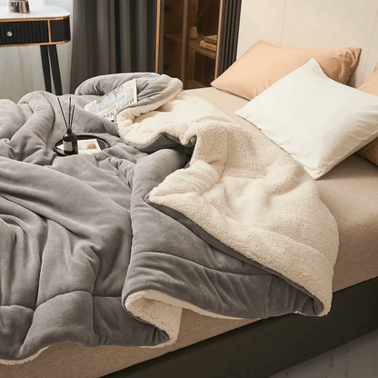 Cozy Plush Fleece Throw Blanket for Home Decor