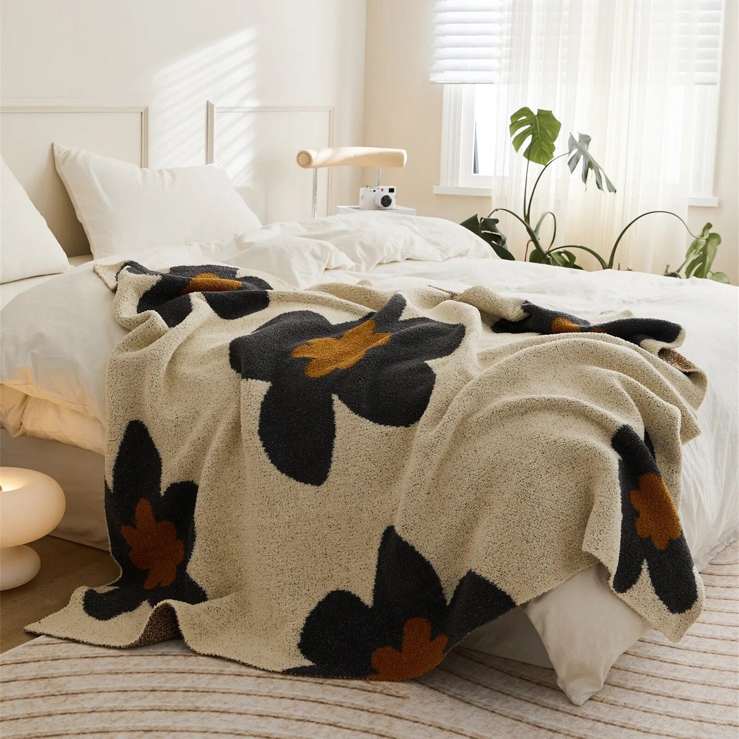 Cozy Floral Throw Blanket