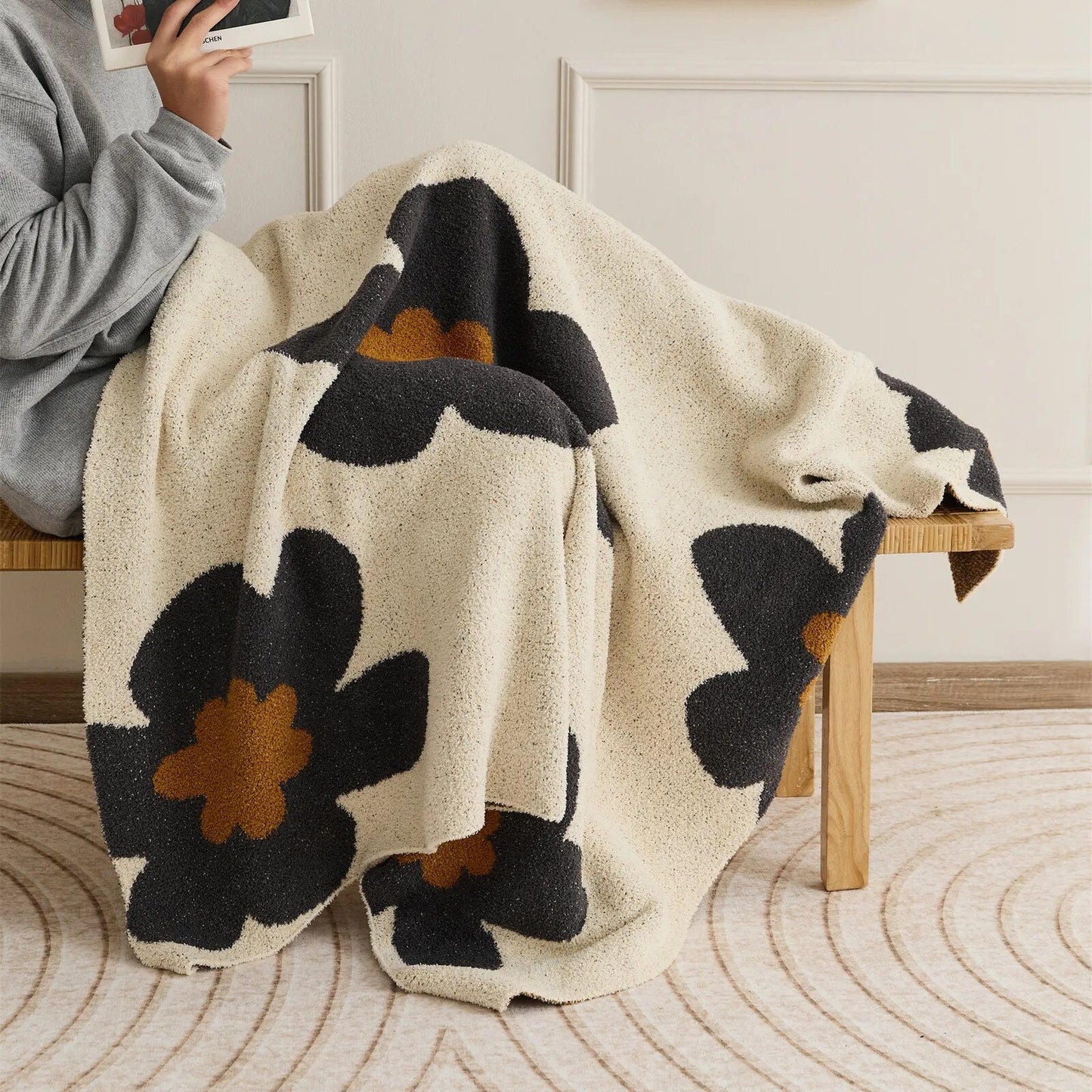 Cozy Floral Throw Blanket