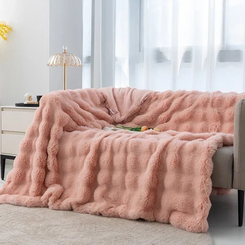 Warm Fuzzy Throw Blanket for Snug Comfort