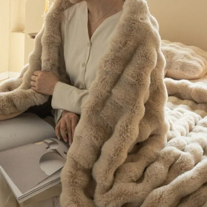 Warm Fuzzy Throw Blanket for Snug Comfort